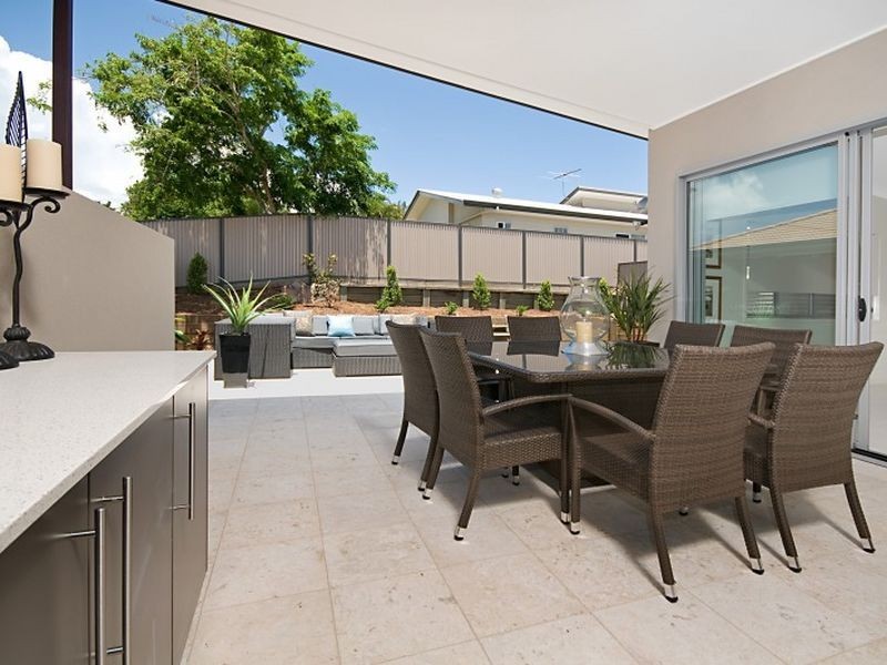 9 Lilly Lane, Birkdale QLD 4159