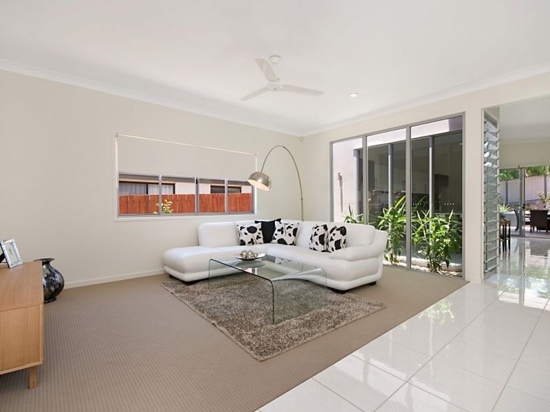 9 Lilly Lane, Birkdale QLD 4159