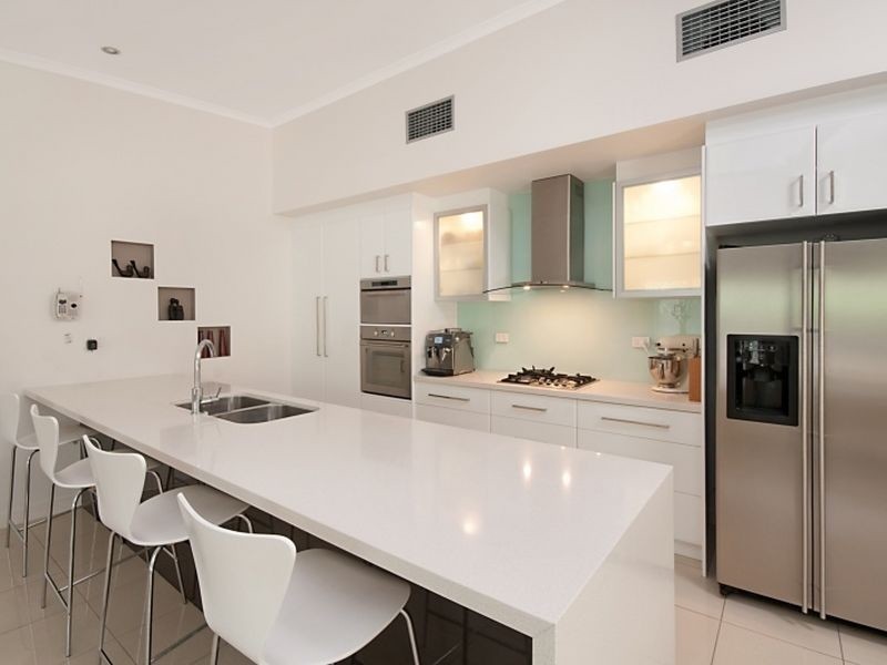 8 Lemongrove Road, Birkdale QLD 4159