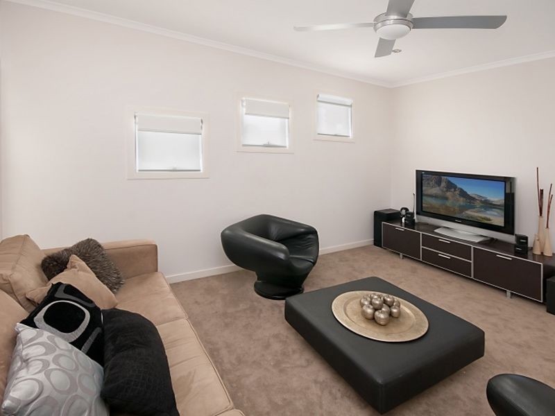 8 Lemongrove Road, Birkdale QLD 4159