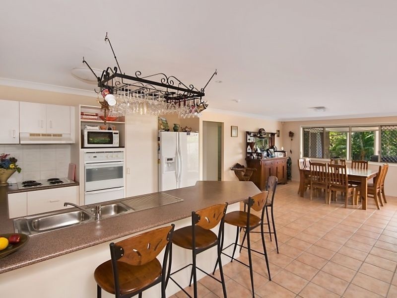 1 Villari Close, Belmont QLD 4153