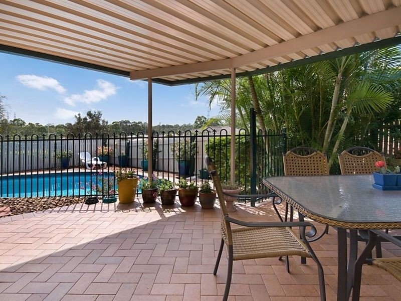 1 Villari Close, Belmont QLD 4153