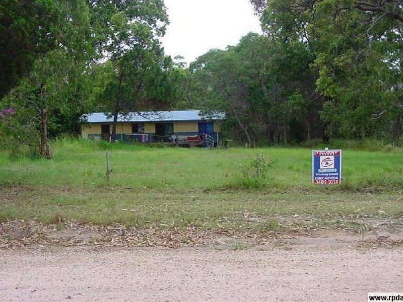 10 Kim Cres, Macleay Island QLD 4184