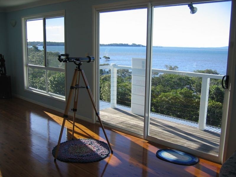 27 Bay Dr, Russell Island QLD 4184