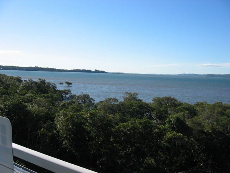 27 Bay Dr, Russell Island QLD 4184