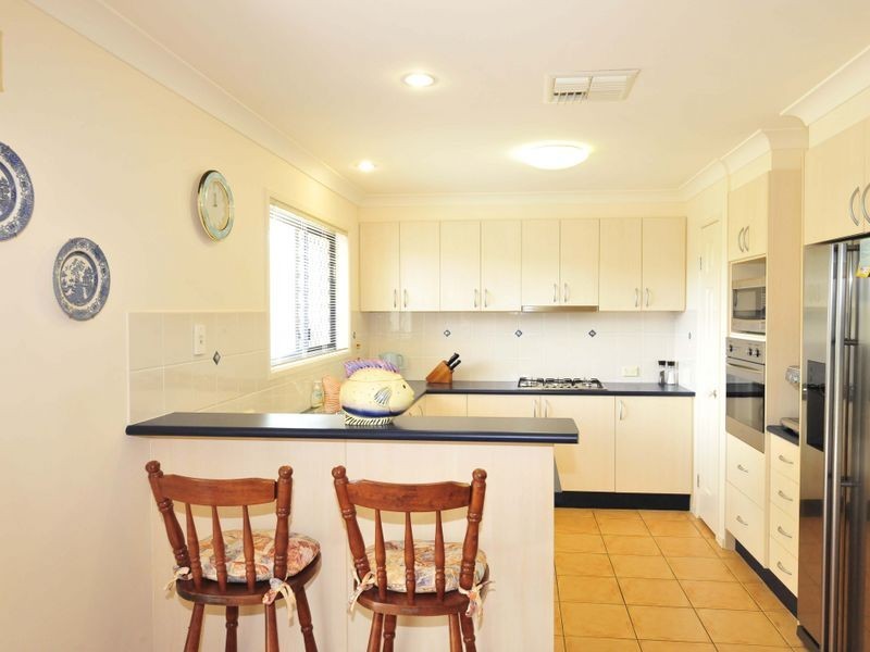 16 Bush Cherry Place, Thornlands QLD 4164