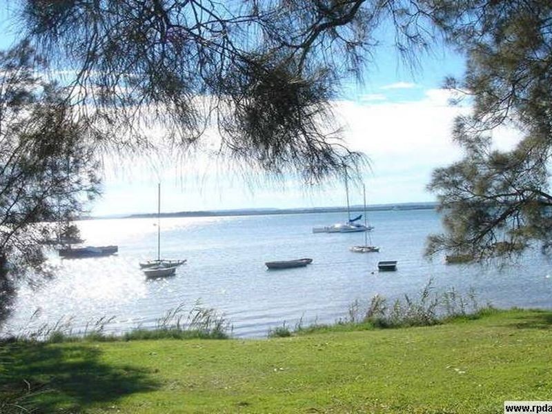 61 Torquay Road, Redland Bay QLD 4165