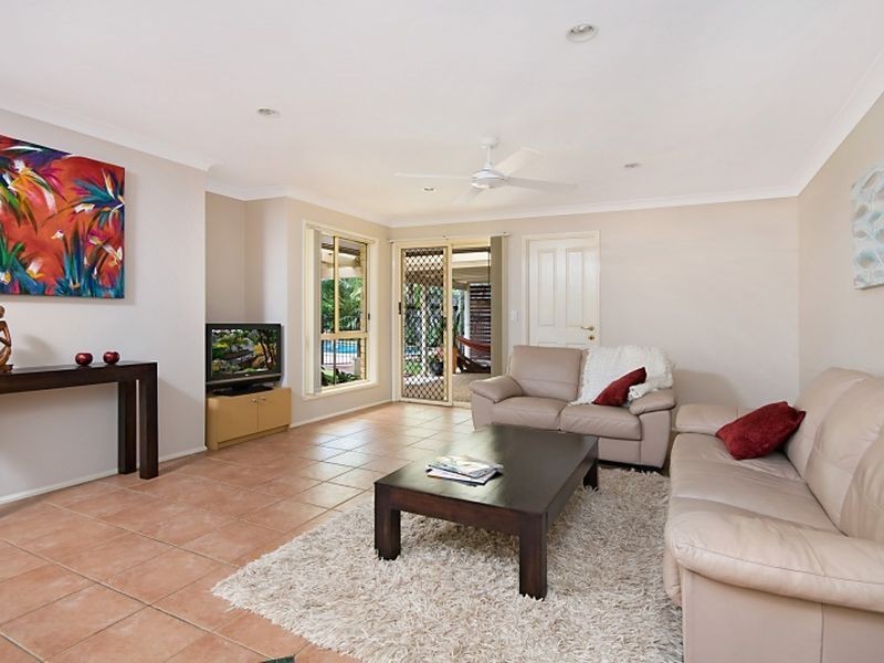 9 Grosvenor Ct, Wellington Point QLD 4160