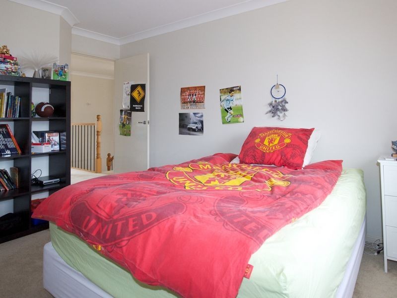 31 Trafalgar Vale Ave, Wellington Point QLD 4160