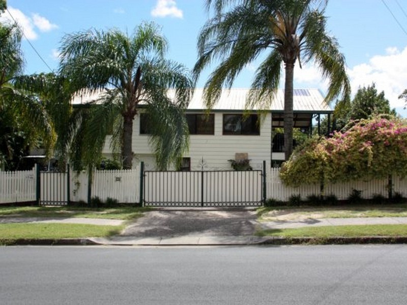 40 Edinburgh Rd, Alexandra Hills QLD 4161