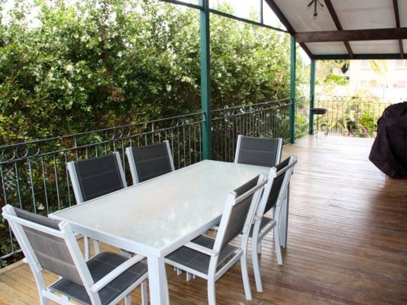 40 Edinburgh Rd, Alexandra Hills QLD 4161