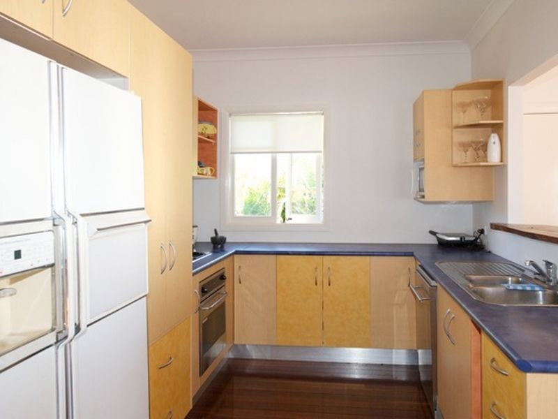 14 Edinburgh St, Victoria Point QLD 4165