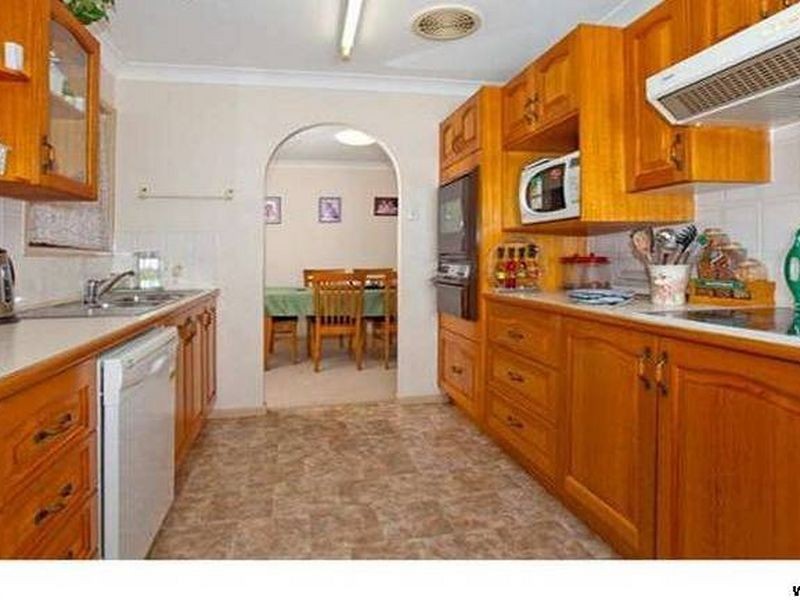 43 Valantine Road, Birkdale QLD 4159