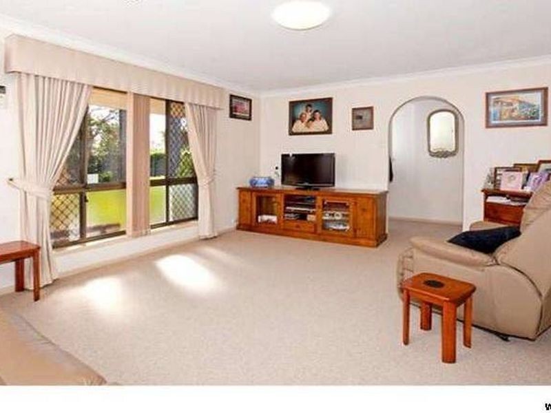 43 Valantine Road, Birkdale QLD 4159