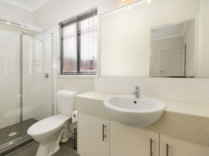 1/7 Lilly Lane, Birkdale QLD 4159