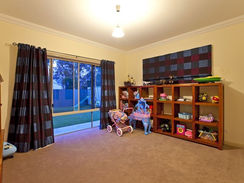 37 Omega Avenue, Cleveland QLD 4163