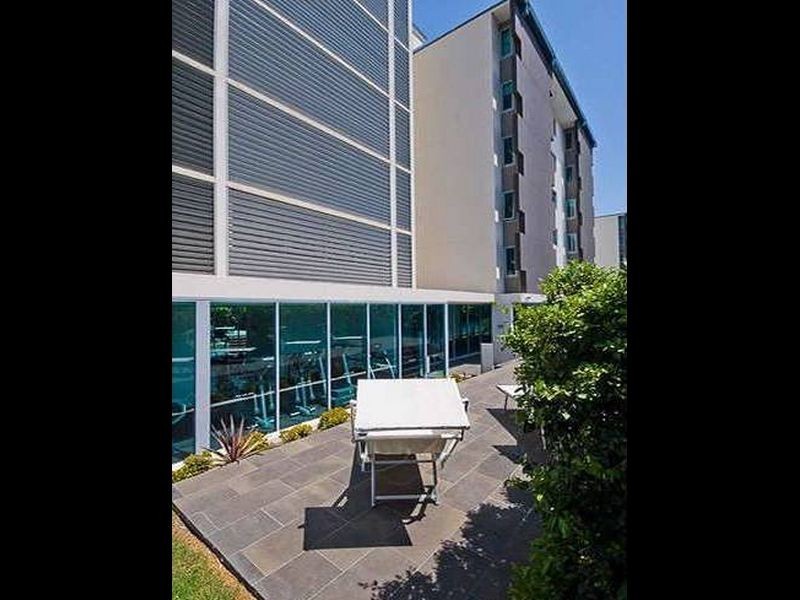 210/17 Parkland Street, Nundah QLD 4012