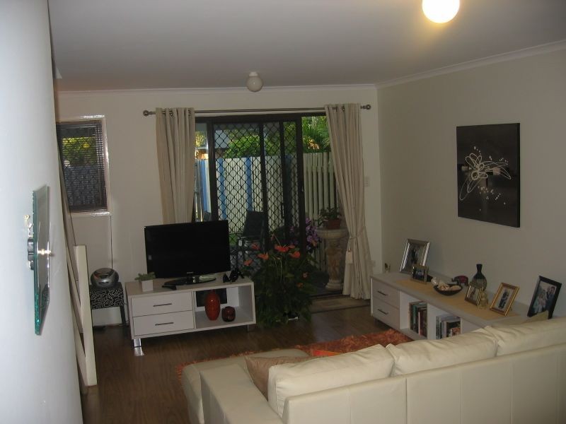 9/13 Holland Cres, Capalaba QLD 4157