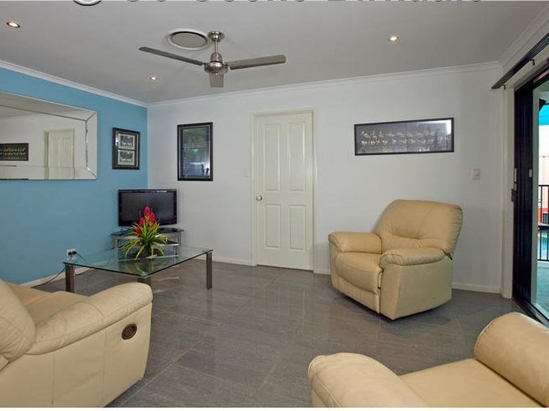 42 Lachlan Drive, Wakerley QLD 4154