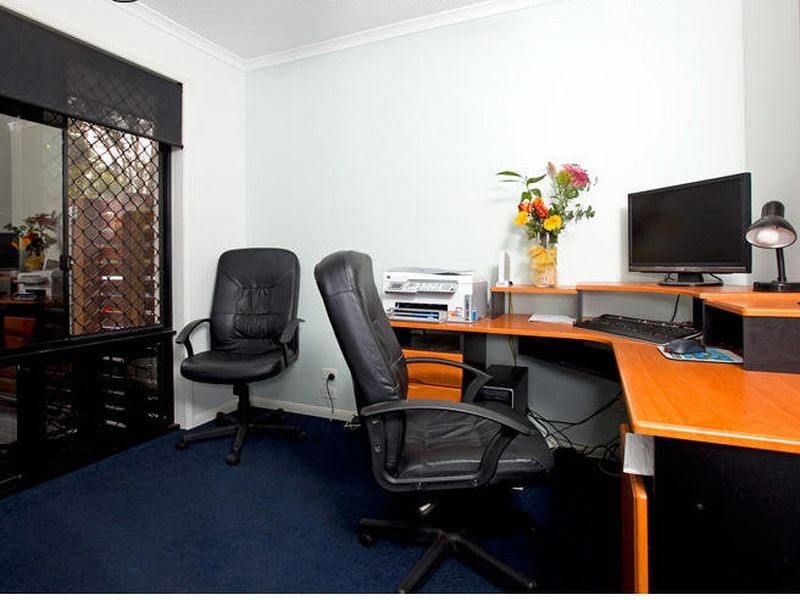 42 Lachlan Drive, Wakerley QLD 4154