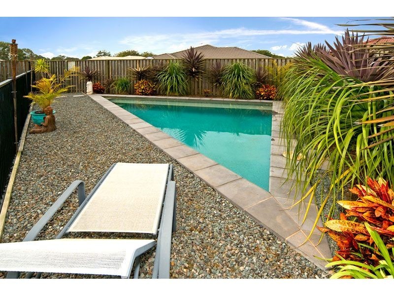 9 Syracuse St, Redland Bay QLD 4165