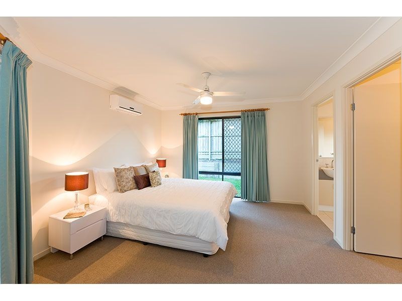 5 Brighton Crt, Wakerley QLD 4154