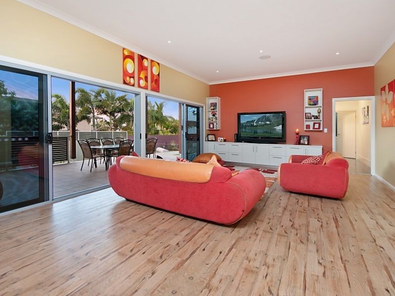 204 School of Arts Road, Redland Bay QLD 4165