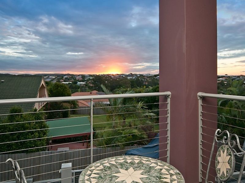 204 School of Arts Road, Redland Bay QLD 4165