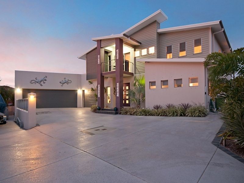 204 School of Arts Road, Redland Bay QLD 4165