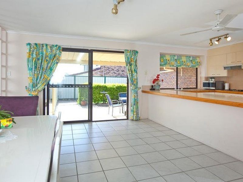 19 Baynes Street, Carindale QLD 4152