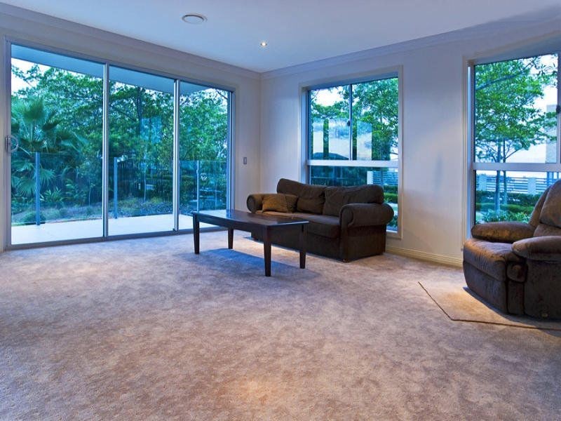 46 Coomera Crt, Helensvale QLD 4212