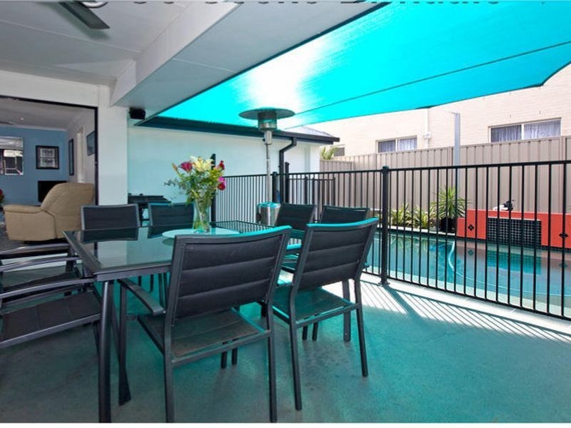 42 Lachlan Drive, Wakerley QLD 4154