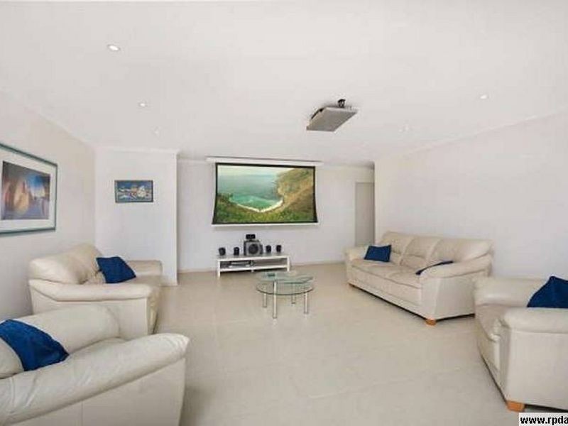 87 Blackberry St, Mansfield QLD 4122