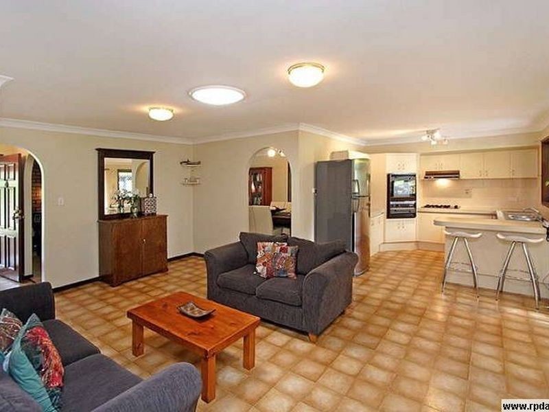 12 Witney Ct, Alexandra Hills QLD 4161