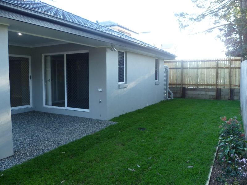 51 Worchester Cres, Wakerley QLD 4154