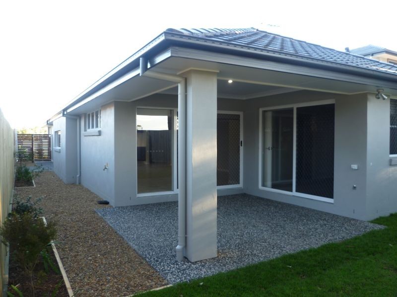 51 Worchester Cres, Wakerley QLD 4154