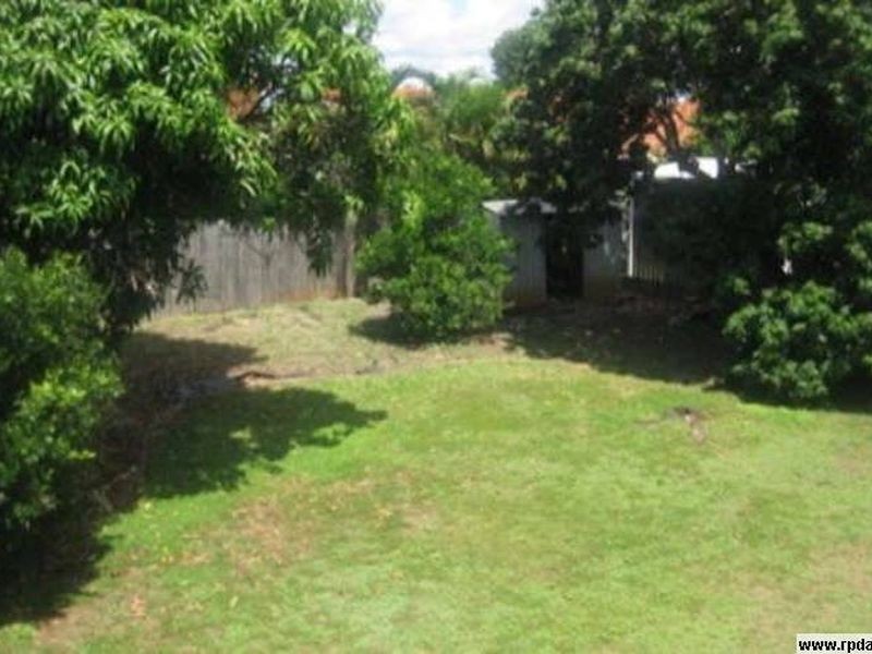 4 Mariner St, Manly West QLD 4179