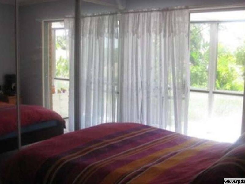 4 Mariner St, Manly West QLD 4179