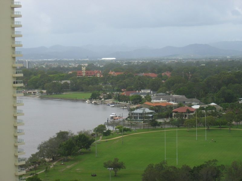 3103/4 Como Crescent, Southport QLD 4215