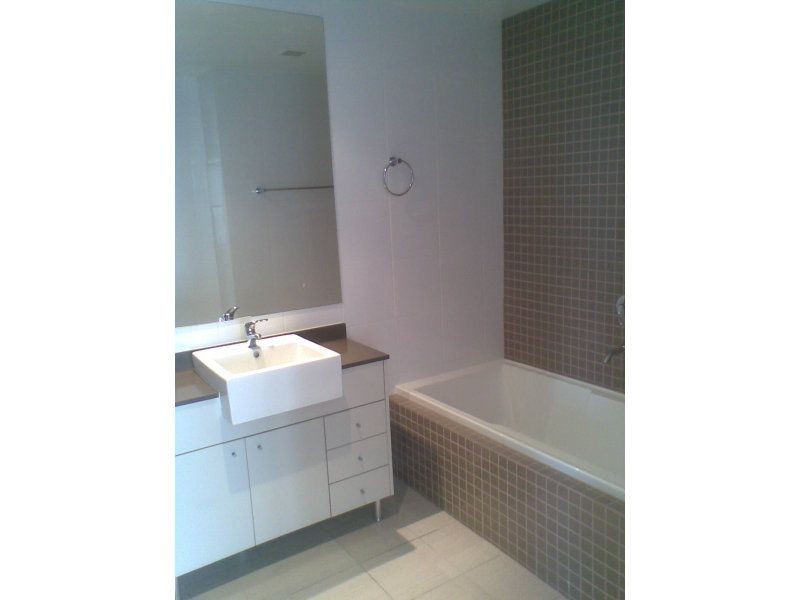 3103/4 Como Crescent, Southport QLD 4215