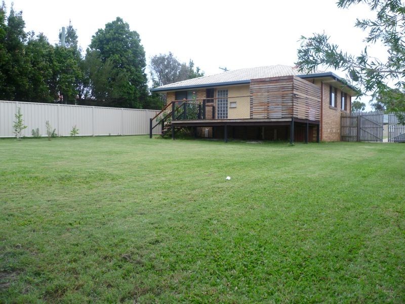 8 Wattle Street, Victoria Point QLD 4165