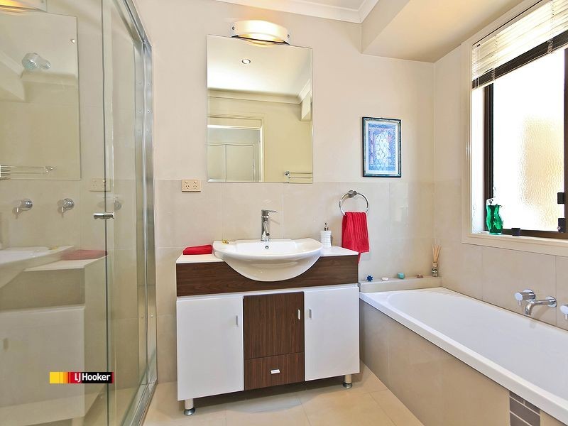 6 Bollard Court, Raby Bay QLD 4163