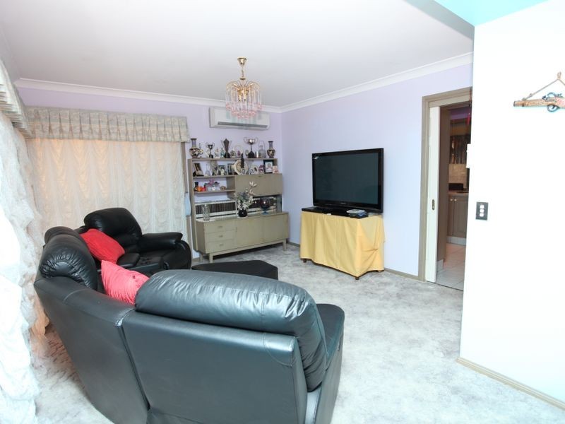 8 Binnacle Close, Raby Bay QLD 4163