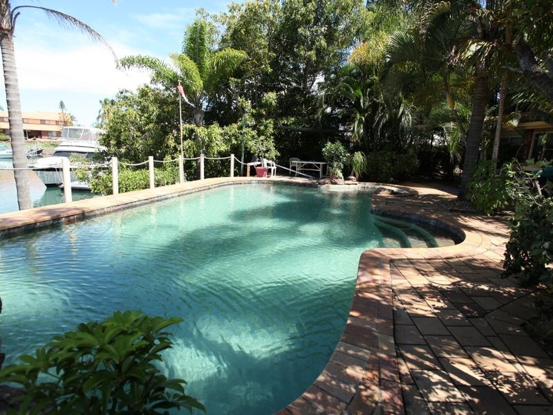 8 Binnacle Close, Cleveland QLD 4163