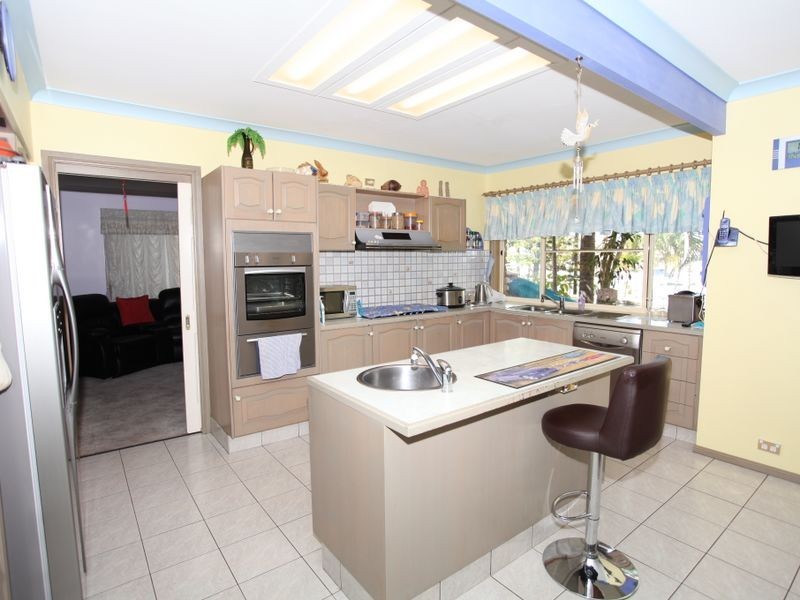 8 Binnacle Close, Cleveland QLD 4163