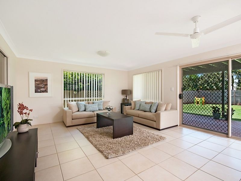 27 Wilohurst Drive, Redland Bay QLD 4165