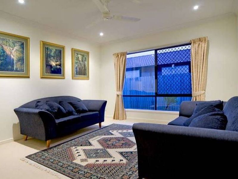 17 Horizon Place, Redland Bay QLD 4165