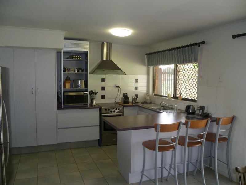 9 Bangalow St, Victoria Point QLD 4165