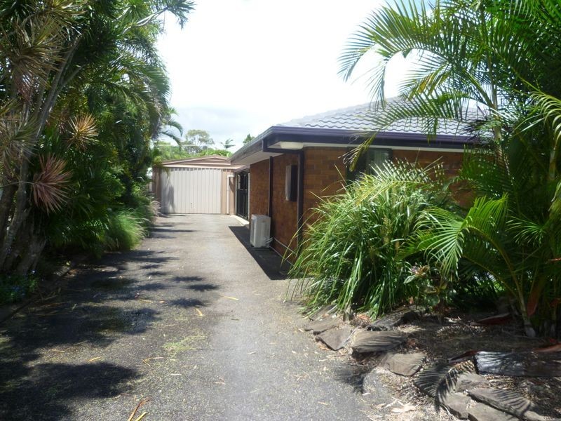 9 Bangalow St, Victoria Point QLD 4165