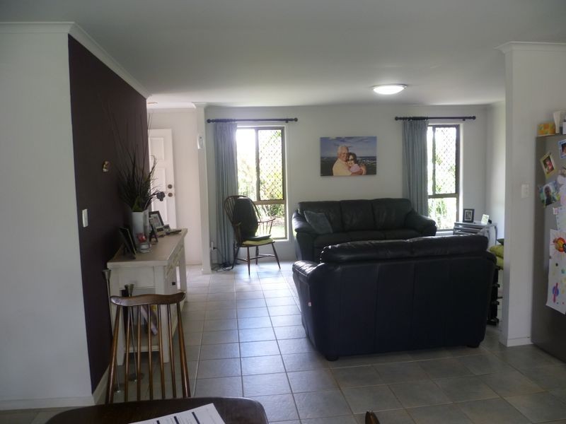 9 Bangalow St, Victoria Point QLD 4165